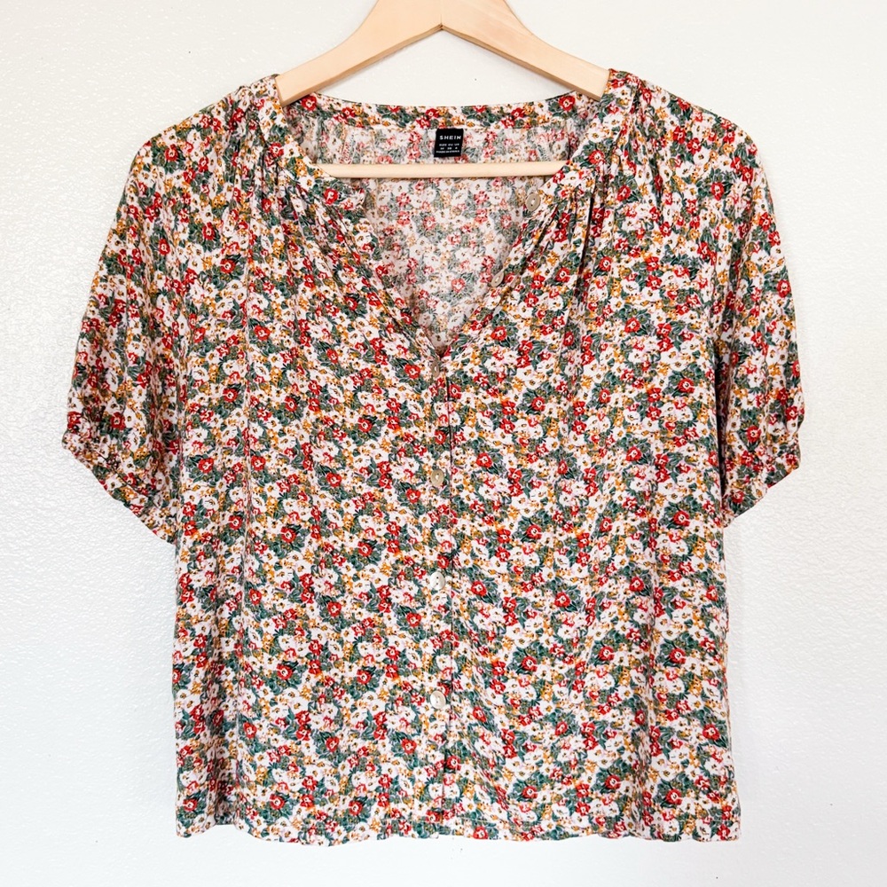 Floral Women's Short Sleeve Button Up Blouse Work Top 🧺